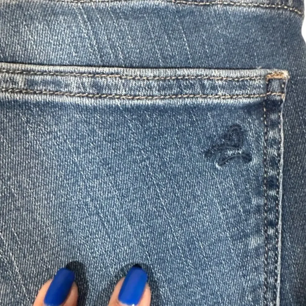 DL1961 blue faded